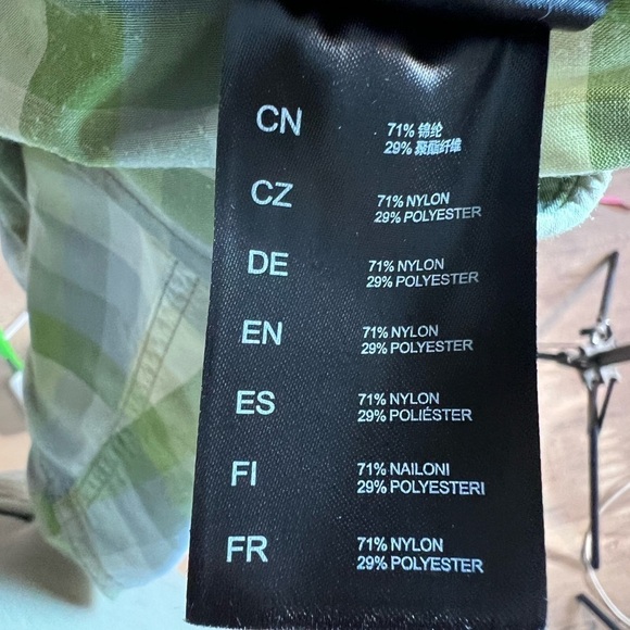 Kühl Men’s Tapered Fit Short Sleeve Button Down Plaid Shirt - Picture 7 of 7